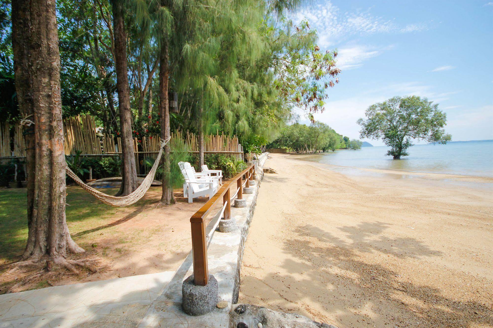 Baan Panwa Resort&Spa Екстер'єр фото